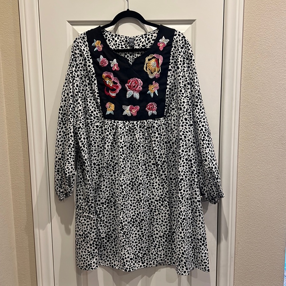 Woman’s Dress | Emery Rose | Size 3XL